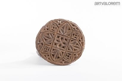 BERBER (Morocco)
Wooden stamp superbly decorated...