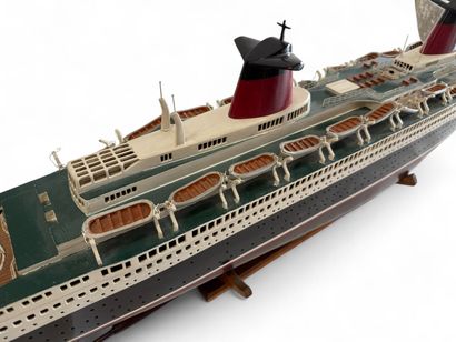 Transatlantic liner 