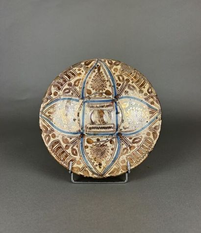 SPAIN MANISES, late 16th-early 17th century
Hispano-Moorish...