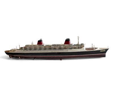 Transatlantic liner 