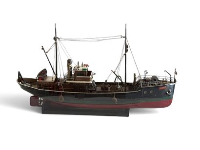 Steam trawler 