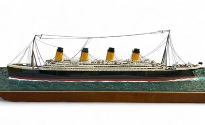 TITANIC
Transatlantic liner 