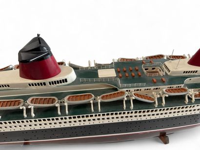 Transatlantic liner 