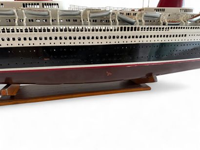 Transatlantic liner 