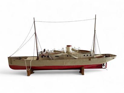 Two-masted trawler in sheet metal and wood,...