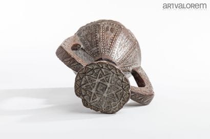 BERBER (Morocco)
Wooden stamp superbly decorated...