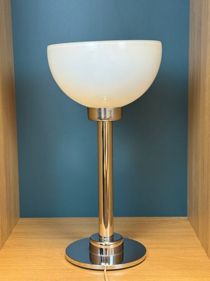 Table lamp in chrome-plated metal and opaline...