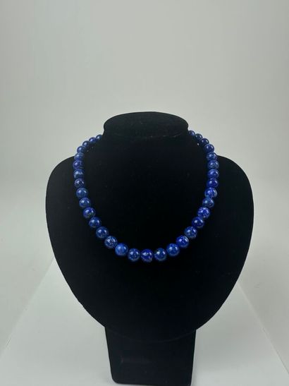 Collier choker de perles de lapis-lazuli...