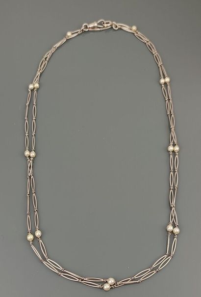 Watch chain in 950°/°° platinum with olive...