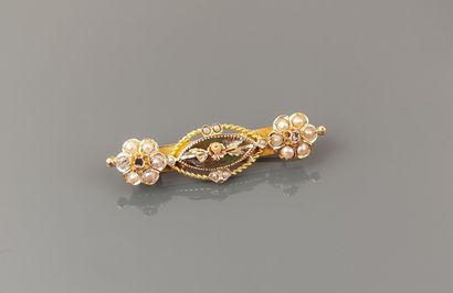 Barrette brooch in yellow gold 750°/°° decorated...