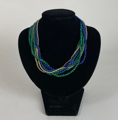 Collier en or 585°/°° à 7 rangs de perles...