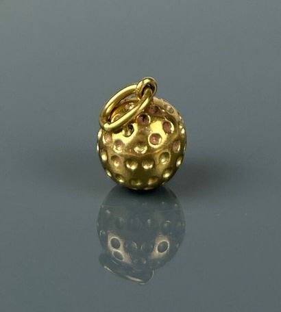 Golf ball pendant in yellow gold 750°/°°.
Weight:...