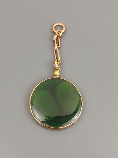 Good-luck medallion in yellow gold 750°/°°...