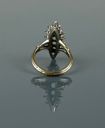 Marquise ring setting in 750°/°° white gold,...