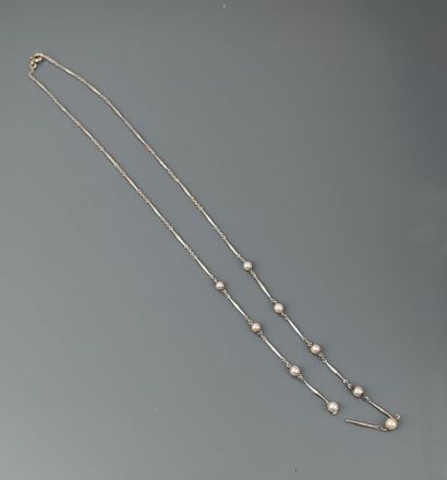 Part of a chain in 750°/°° white gold with...