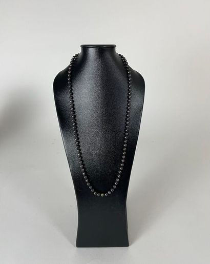 Collier de perles de Tahiti
Diam : 56 mm
Longueur...