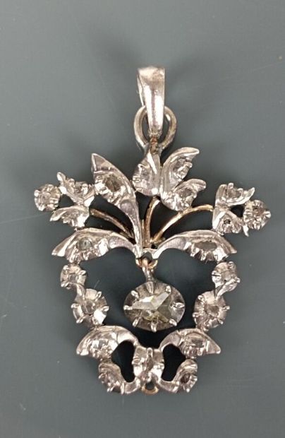 Silver pendant 800°/°° chased with tulip...