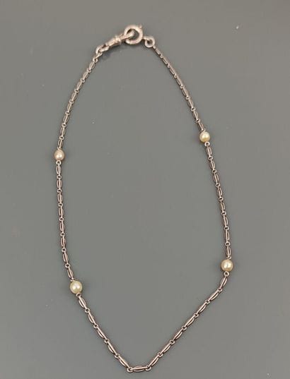 Watch chain in 950°/°° platinum with olive...