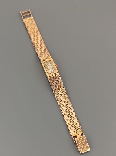 LE PHARE
Wristwatch in yellow gold 750°/°°,...
