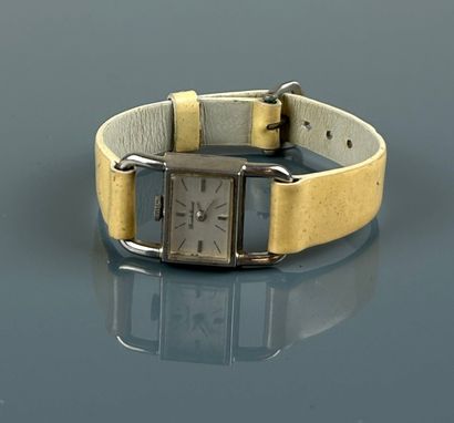 Stirrup bracelet watch in 750°/°° white gold...
