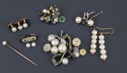 Scrap gold, silver and mountings adorned...