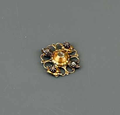 Debris lot in yellow gold 750°/°° comprising...