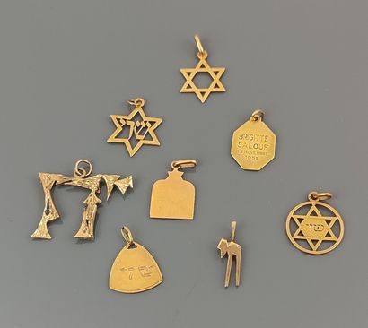 Eight Hebrew religious medals in yellow gold...