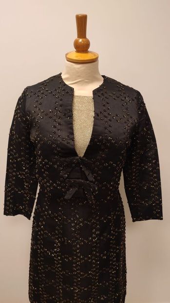 MIKI - KANEBO Ginza Tokyo
Miki
Tailleur jupe...