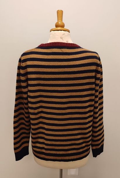 MAX MARA Week End, 
Pull ras du cou en laine...