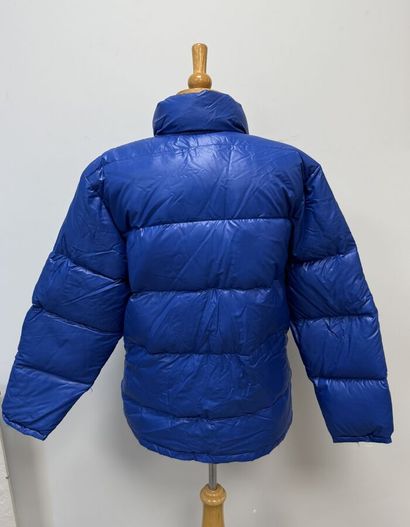 LOTHAR'S 
Doudoune en nylon bleu matelassé...