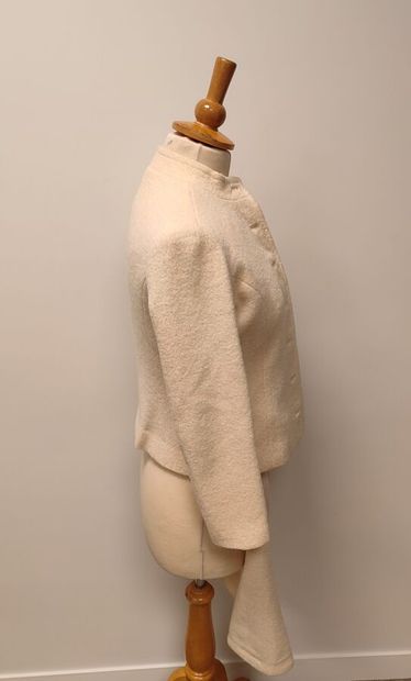 MIKI - KANEBO Ginza Tokyo
Miki
Tailleur jupe...