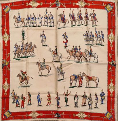 Lot de deux carrés en soie imprimé
(Usures,...