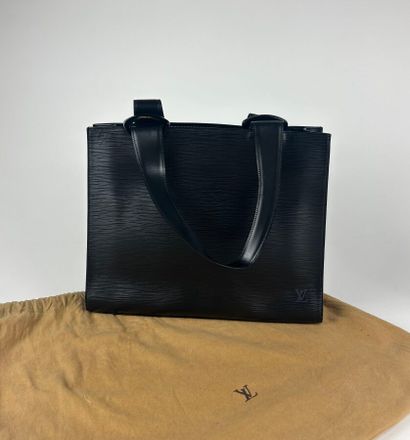 LOUIS VUITTON
Sac cabas porté épaule en cuir...