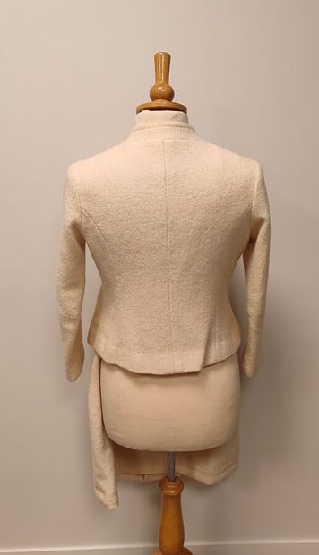 MIKI - KANEBO Ginza Tokyo
Miki
Tailleur jupe...