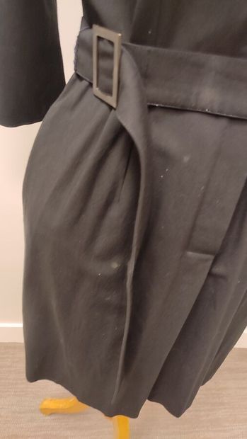 LOUIS VUITTON Uniforme
Ensemble en en laine...