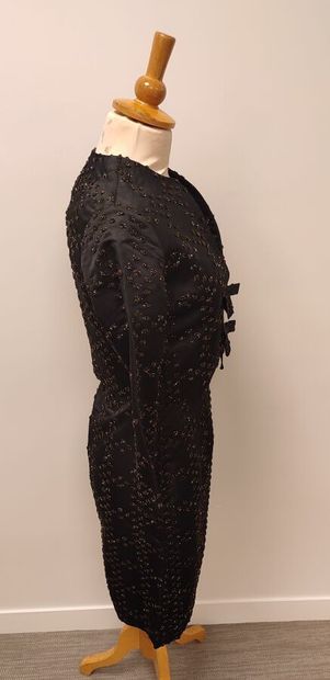 MIKI - KANEBO Ginza Tokyo
Miki
Tailleur jupe...