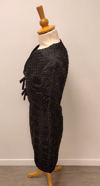 MIKI - KANEBO Ginza Tokyo
Miki
Tailleur jupe...