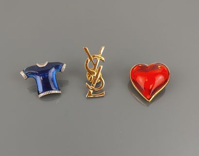 Lot de deux broches pin's : 
YVES SAINT LAURENT...