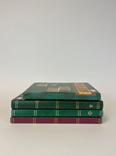 Ensemble de 4 albums de timbres : pays et...