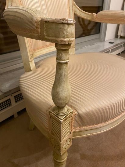 Cabriolet en bois relaqué d'époque Directoire,...