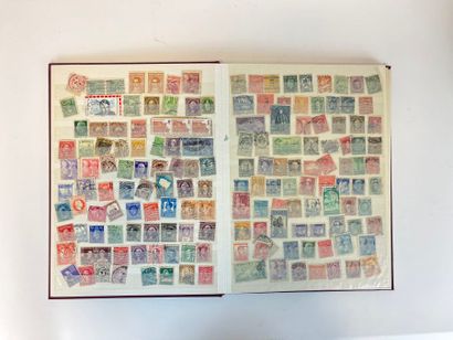 Ensemble de 4 albums de timbres : pays et...