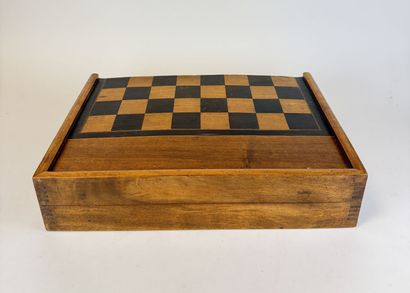 Jeux de backgammon composé d'un coffret en...