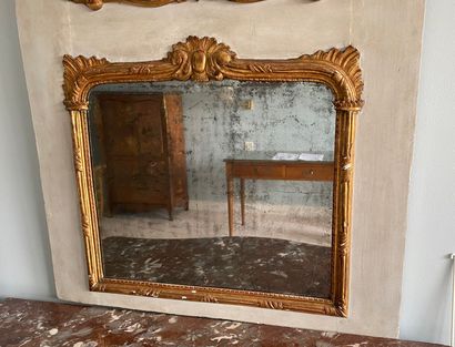 Trumeau de boiserie en bois laqué gris et...