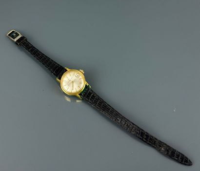 Lot de trois montres bracelets comprenant...
