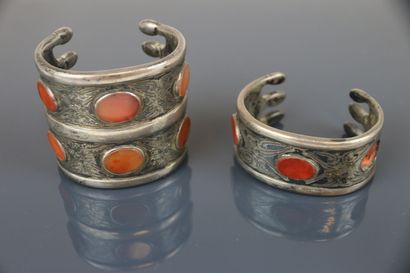 TURKMÉNISTAN, Tekkés, XXème siècle
Deux bracelets...