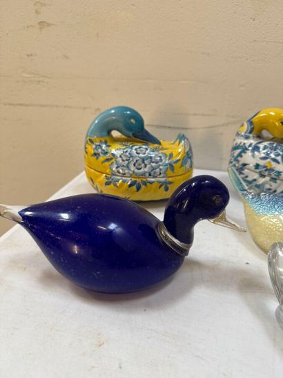 MANNETTE CANARDS
Lot comprenant :
- une collection...