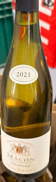 Ensemble de 43 bouteilles de Chardonnay comprenant...