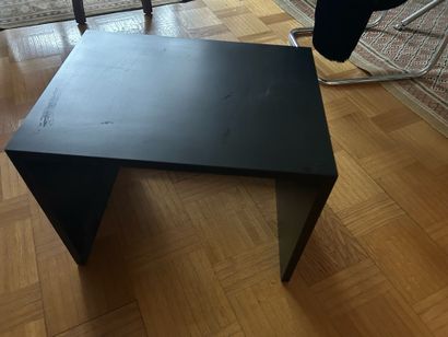 Modern work,
Set including : 
- Podium in...