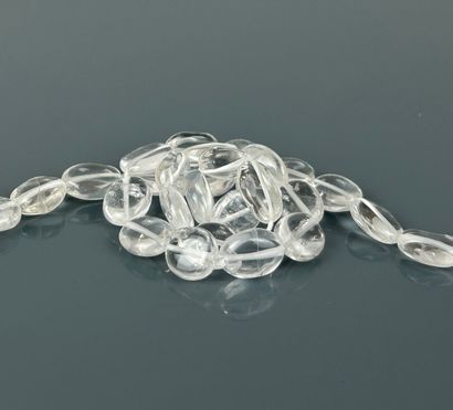 Deux rangs de perles de cristal de roche.
Longueur:...