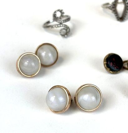 Lot de montures de bague en or gris 750°/°°...